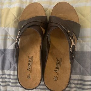 NEW Women’s Brown Sandals / Shoes